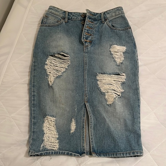 Bardot Dresses & Skirts - Bardot denim midi skirt